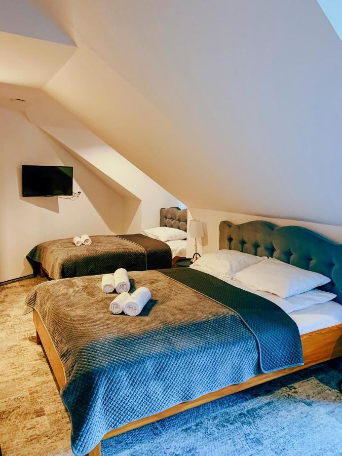 Bed and Breakfast Dwor Karwacz Przasnysz Esterno foto