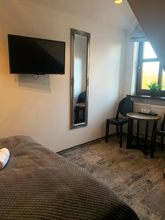 Bed and Breakfast Dwor Karwacz Przasnysz Esterno foto